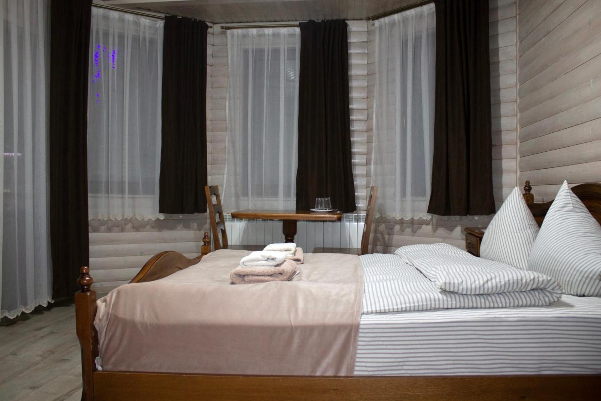 Villa Morishka & Spa Boekovel Buitenkant foto